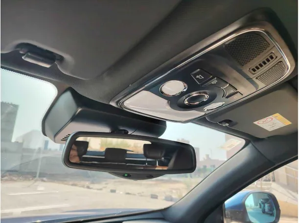 Car image 39