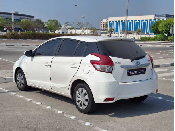 Car image 7