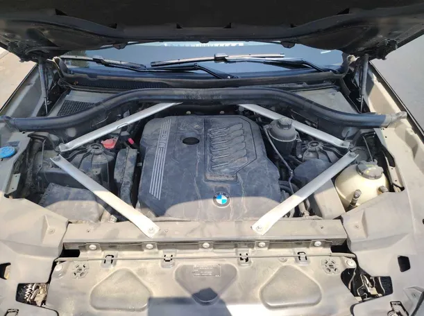 Car image 47