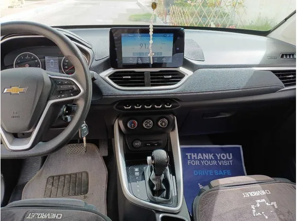 Car image 15