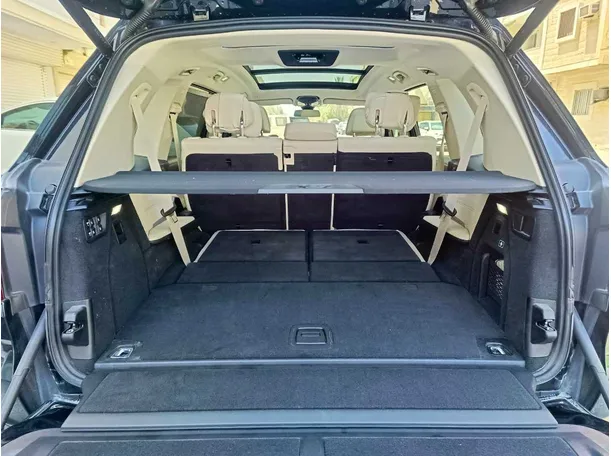 Car image 34