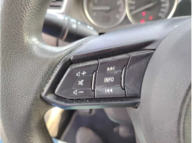 Car image 35