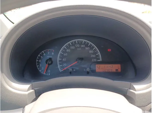 Car image 17