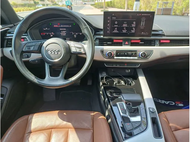 Car image 16