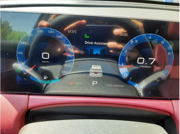 Car image 18