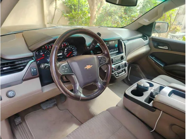 Car image 13