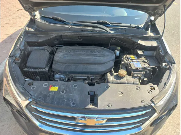 Car image 12