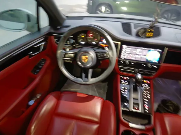 Car image 22