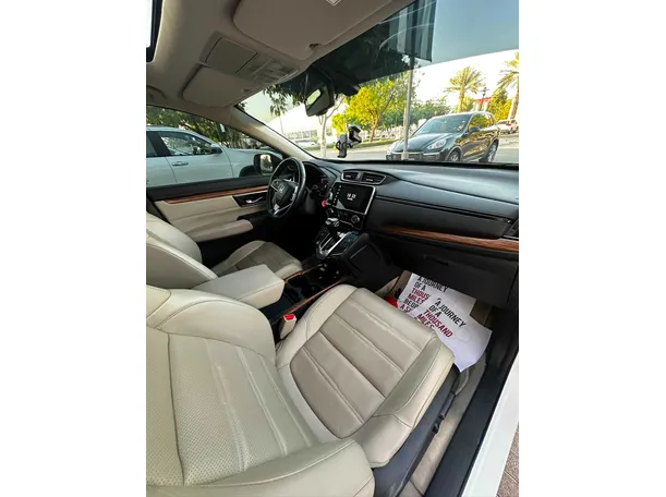 Car image 27