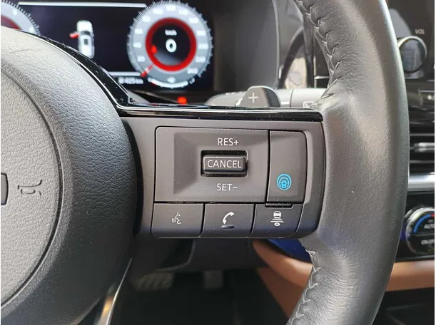 Car image 24