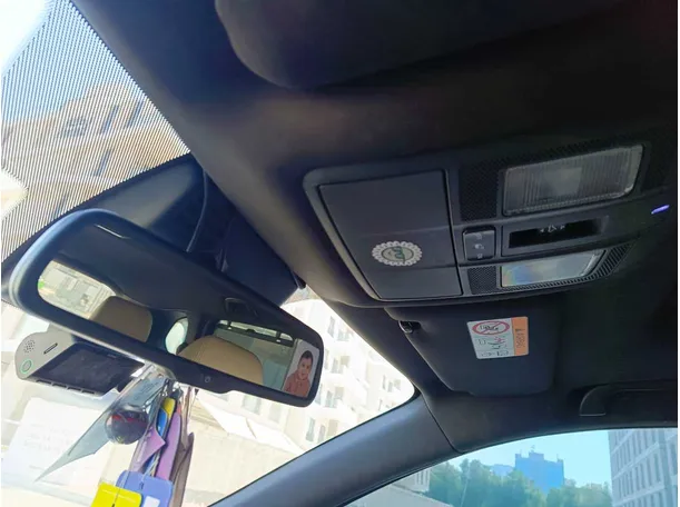 Car image 33