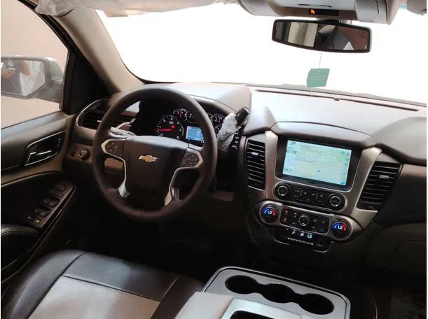 Car image 17