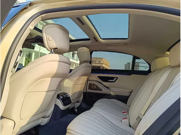 Car image 22