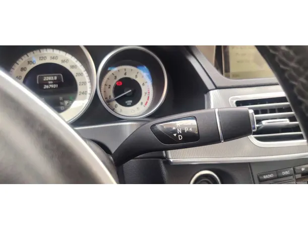 Car image 27