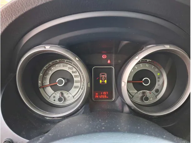 Car image 18