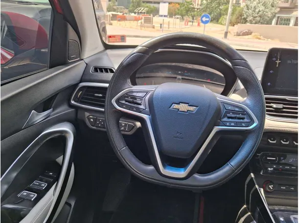 Car image 28