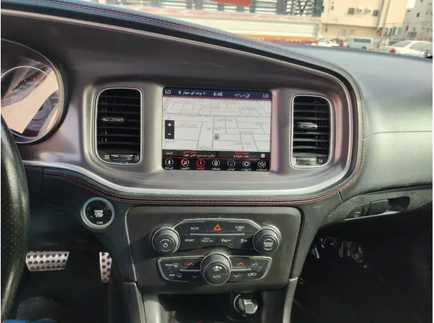 Car image 25