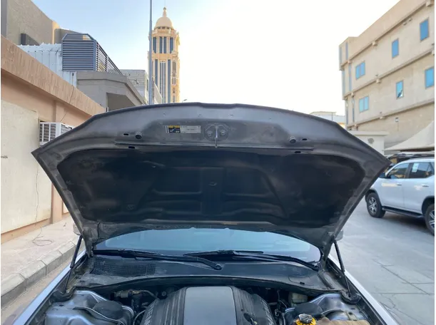Car image 26