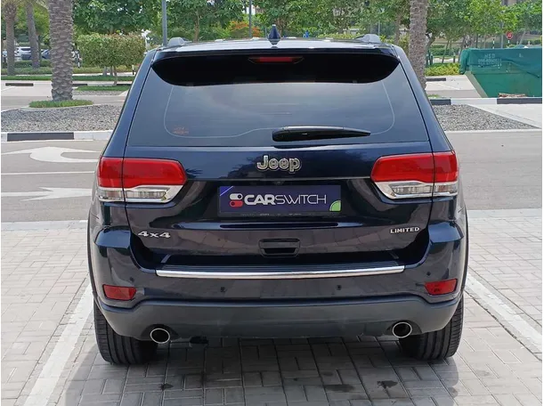 Car image 6