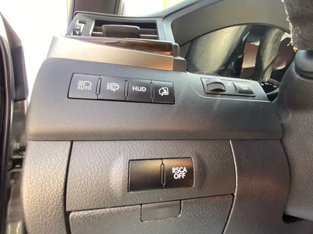 Car image 28