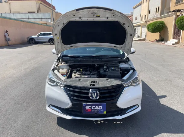 Car image 21