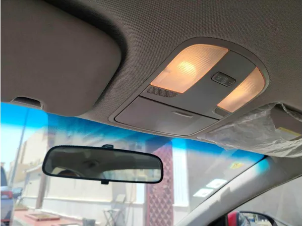 Car image 36