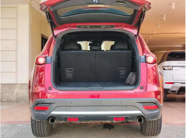 Car image 27