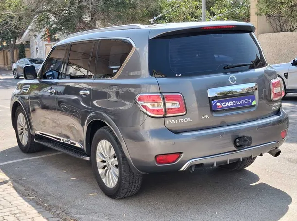 Car image 7
