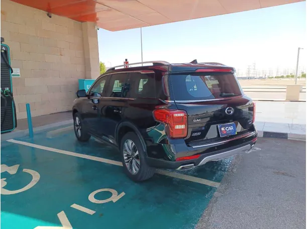 Car image 6