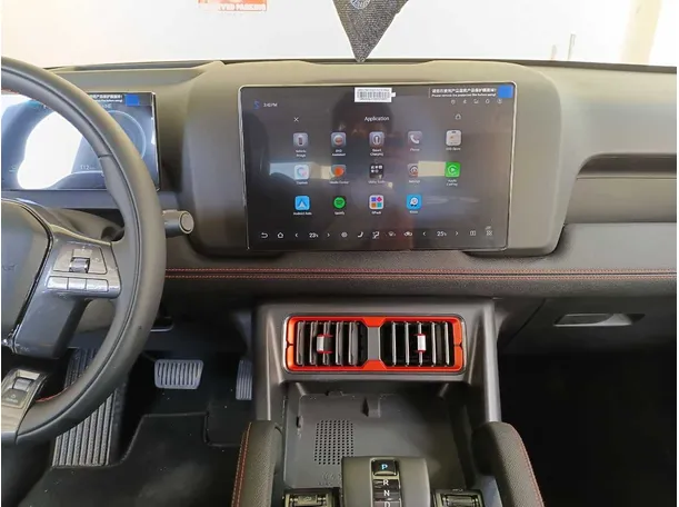 Car image 16