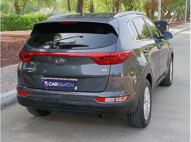 Car image 7