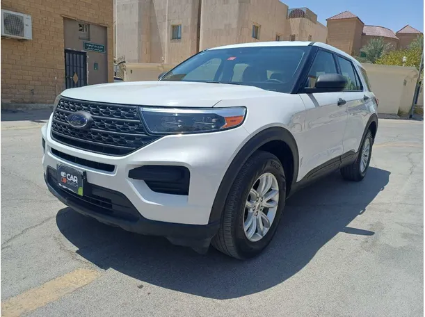 2022 Ford Explorer in KSA