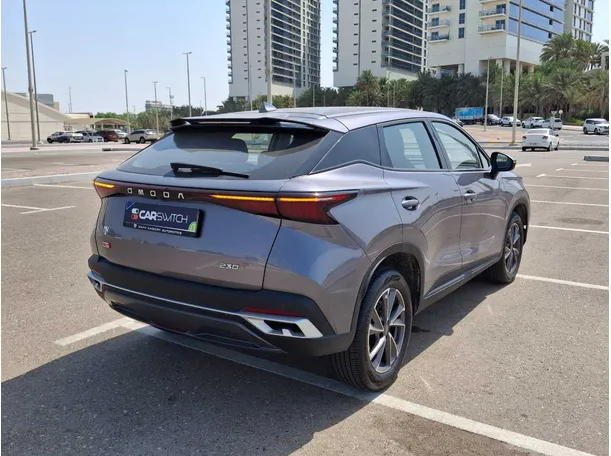 Car image 5