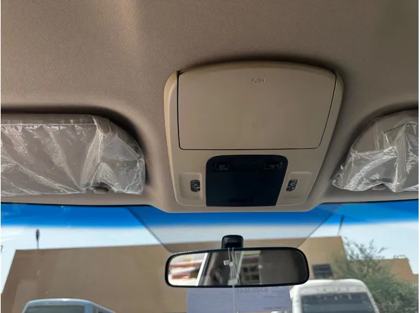 Car image 24