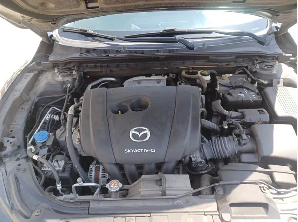 Car image 25