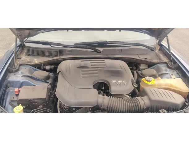 Car image 37