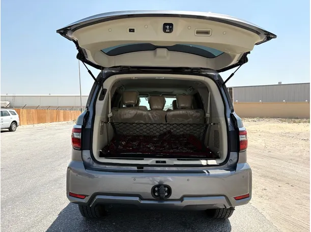 Car image 28