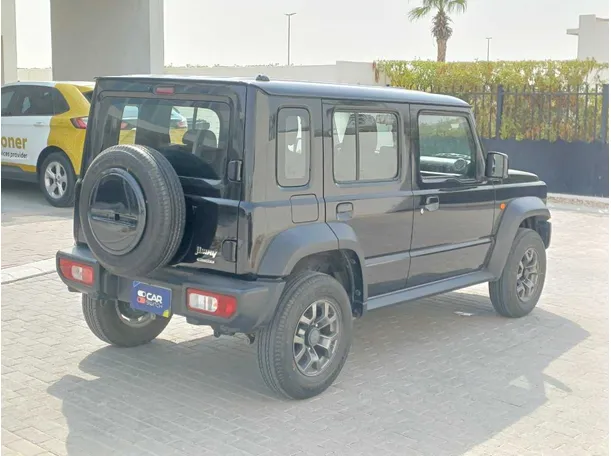 Car image 5