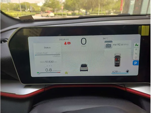 Car image 19