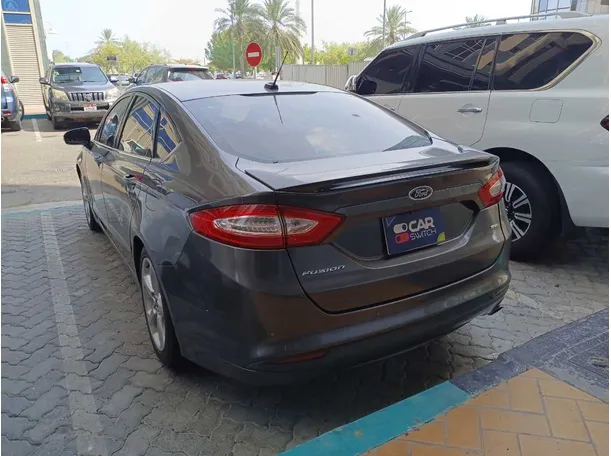 Car image 7