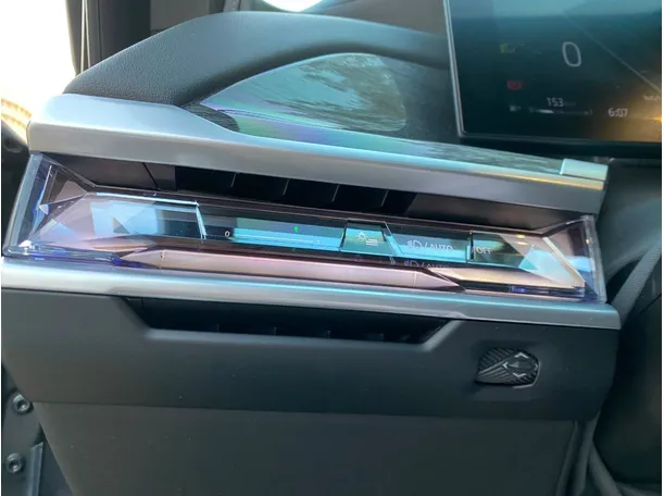 Car image 28