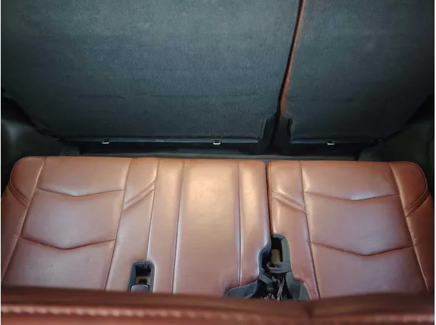 Car image 36