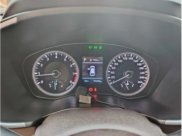 Car image 32