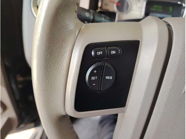 Car image 38
