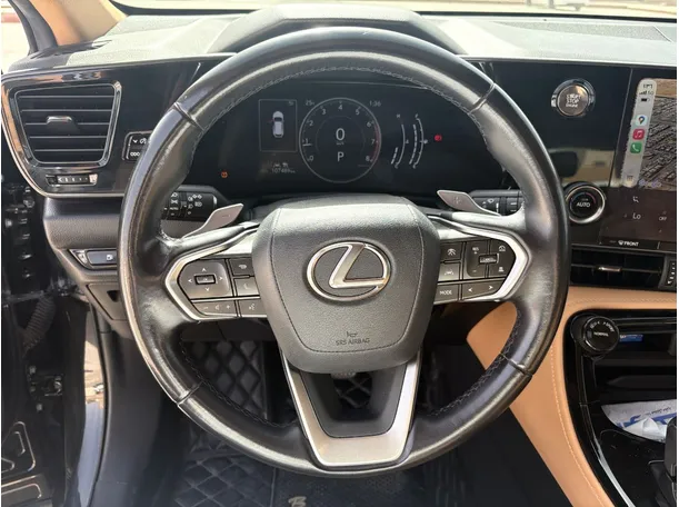 Car image 23