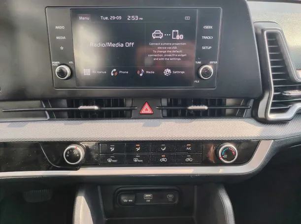 Car image 21