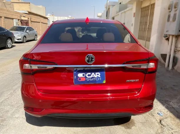 Car image 5