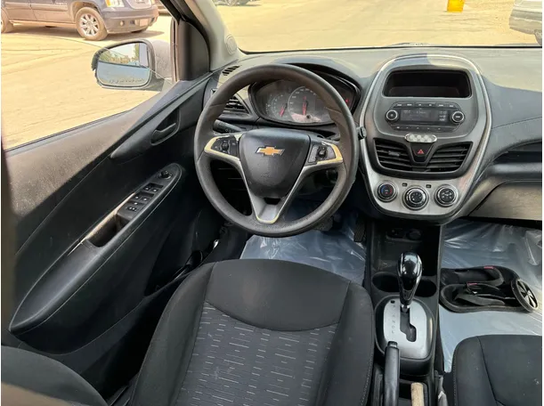 Car image 16