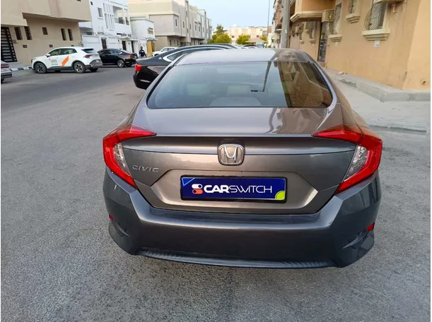 Car image 6