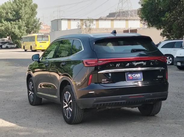 Car image 7